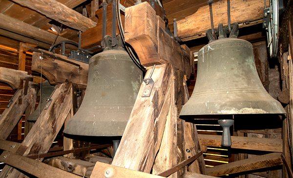 2018 KW06 OG Glocken fb