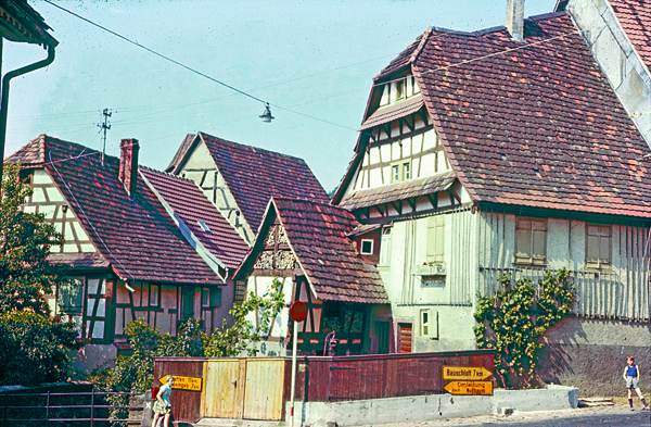 2018 KW10 OG 00940 fb